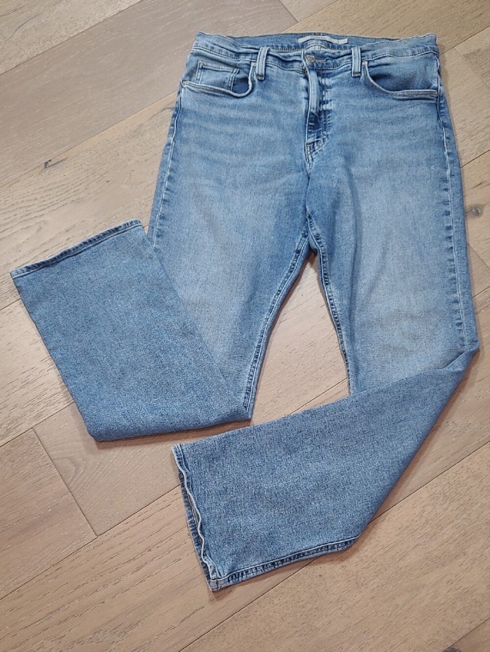 Hudson Jeans Women's sz 32 Barbara Trip Mid Rise Boot Cut Denim Jeans